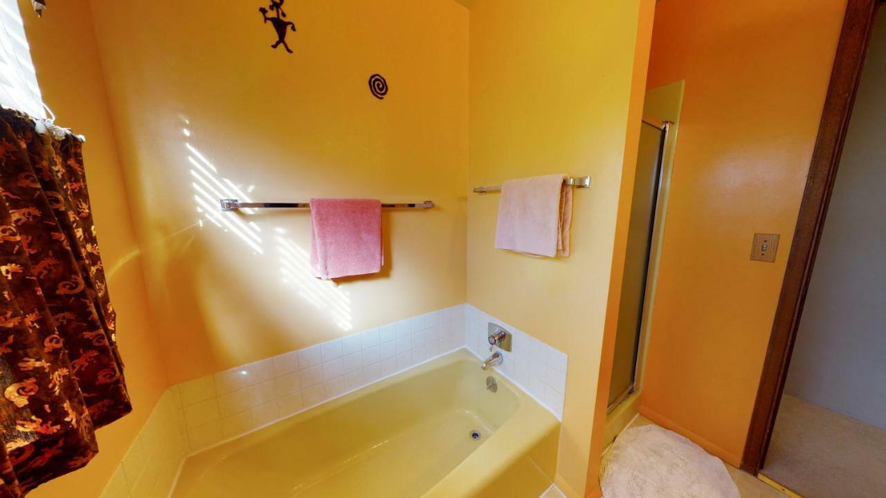 Hideout Ft Abajo 2 Bedroom Cabin, Stunning Views, Secluded! Monticello Bagian luar foto